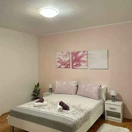 Apartments Zenta Split Exterior photo