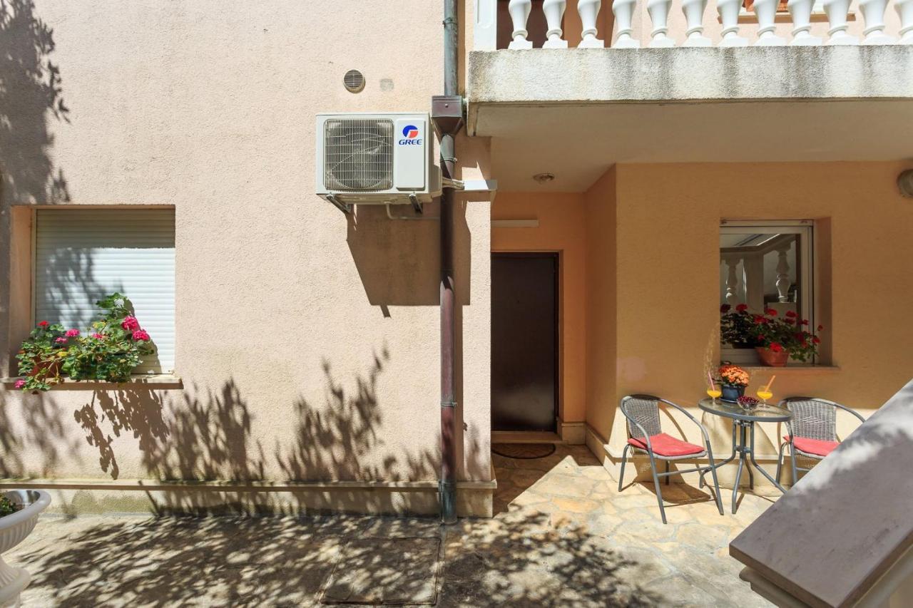 Zenta Apartman *
